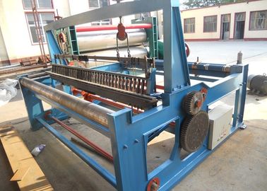 China Máquina de tejido de malla enroscada para alambre de hierro galvanizado proveedor