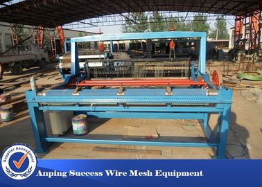 China Máquina de malla de alambre recortado recubierta de PVC para aplicaciones mineras proveedor