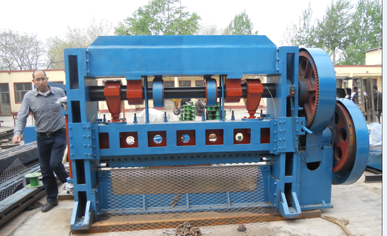 China Acero inoxidable forma de agujero redondo Expandido máquina de fabricación de metal para el beneficio proveedor