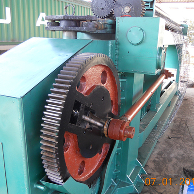 China Máquina de red de alambre hexagonal verde de alta velocidad con una potente estación hidráulica de 2,2 kW proveedor