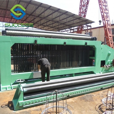 China Maquinaria verde de red de alambre hexagonal de 2.5T con potencia hidráulica de 2.2Kw proveedor