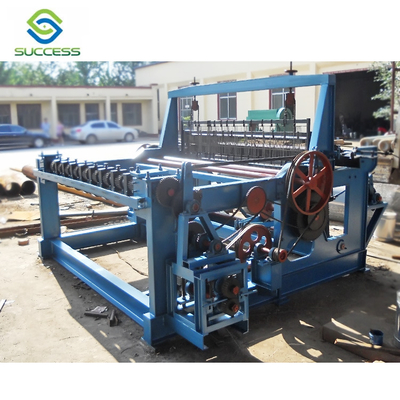 China Máquina de fabricación de malla de alambre de 3kw con 2m para malla de alambre de 3-6mm proveedor