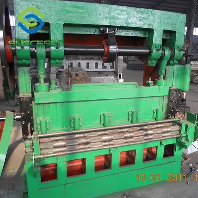 China Máquina de fabricación de metal expandido de acero inoxidable para materiales de construcción decorativos proveedor
