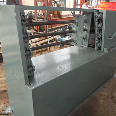 China Tamaño del agujero 6 8 8 10 10 12 12 15 Máquina para hacer gaviones que utiliza alambre recubierto de PVC, proporcionando una fabricación de malla de alambre duradera proveedor